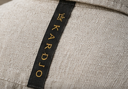 Ruban dorsal — signature KARADJO